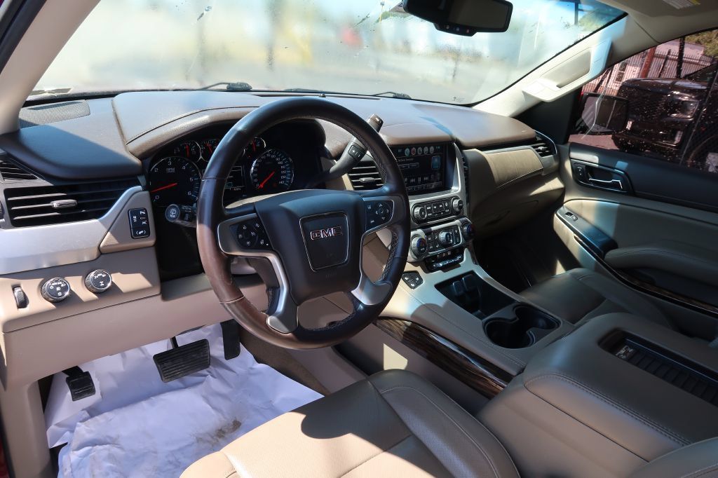 Used 2017 GMC Yukon XL SLT w/ Open Road Package AWD/4WD image 6