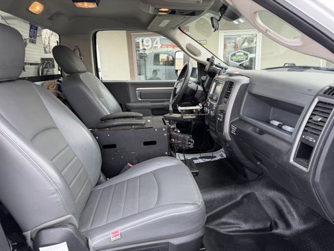 Used 2017 RAM 5500 Tradesman w/ Power & Remote Entry Group image 16