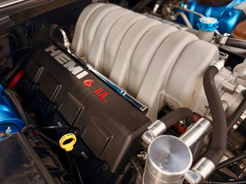 Used 2009 Dodge Challenger SRT8 w/ SRT Option Group II RWD image 64