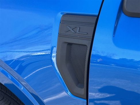 New 2025 Ford Maverick XL image 25