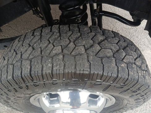 Used 2019 RAM 3500 Tradesman w/ Chrome Appearance Group image 13