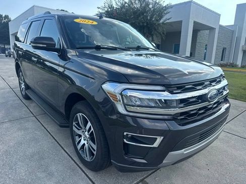 Used 2024 Ford Expedition Limited RWD image 1