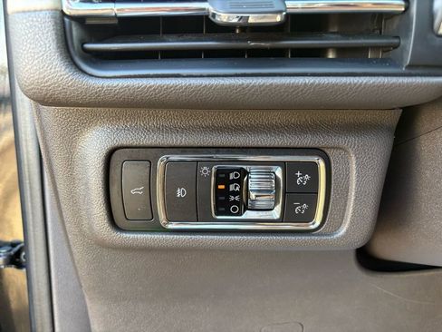 Used 2020 Lincoln Corsair Reserve w/ Equipment Group 201A image 27