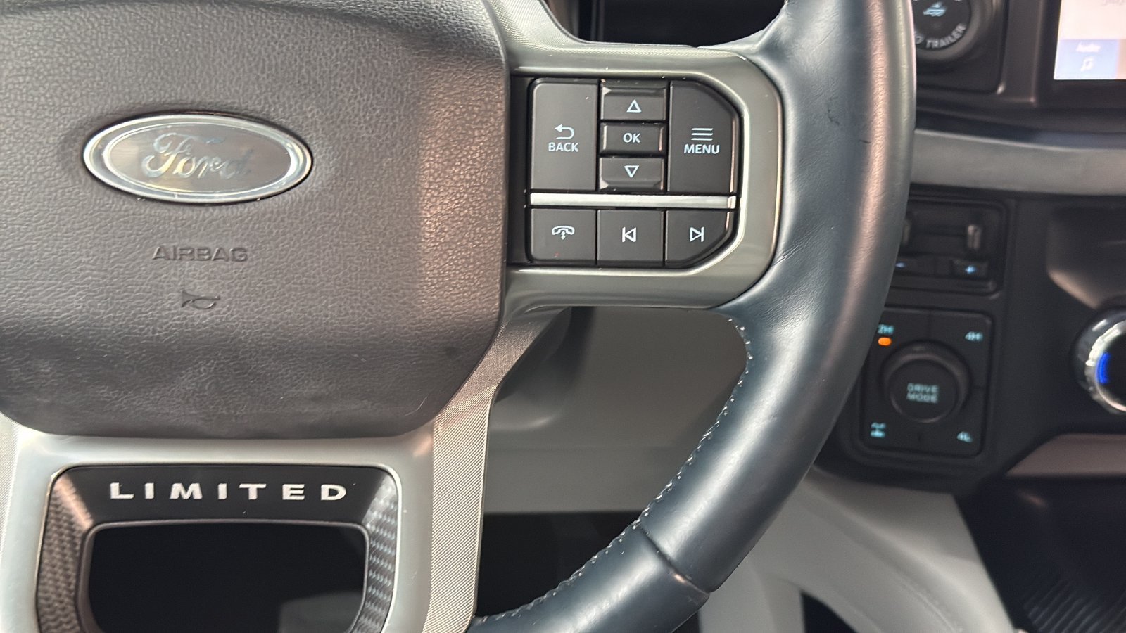 Used 2024 Ford F250 Limited w/ FX4 Off-Road Package AWD/4WD image 15