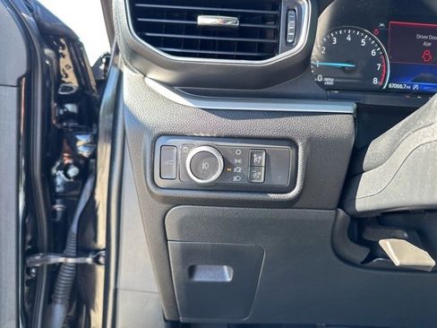 Used 2021 Ford Explorer XLT w/ Equipment Group 202A image 34