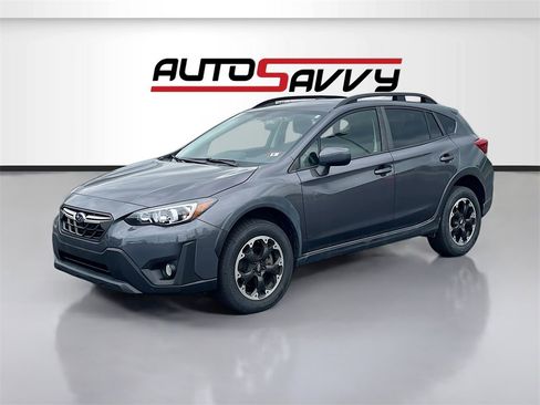 Used 2021 Subaru Crosstrek 2.0i Premium w/ Moonroof Package image 3