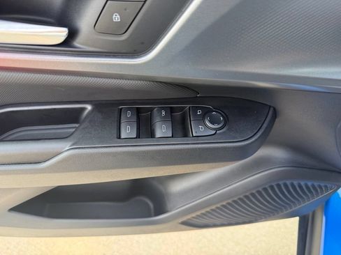 Used 2025 Chevrolet Equinox EV RS FWD image 30