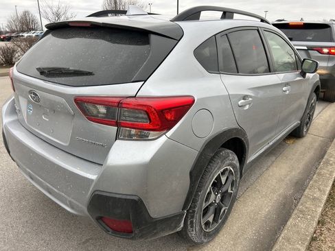 Used 2023 Subaru Crosstrek 2.0i Premium image 3