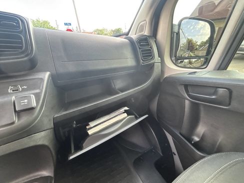 Used 2023 RAM ProMaster 2500 w/ Premium Appearance Group image 46