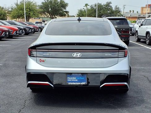 Certified 2024 Hyundai Sonata SEL w/ Convenience Package FWD image 4