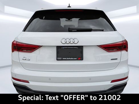 Used 2025 Audi Q3 2.0T Premium w/ Convenience Package image 6