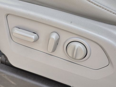 Used 2022 Chevrolet Silverado 1500 LTZ w/ LTZ Premium Texas Edition image 12