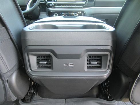 Used 2022 Chevrolet Silverado 1500 RST w/ Z71 Off-Road Package AWD/4WD image 34