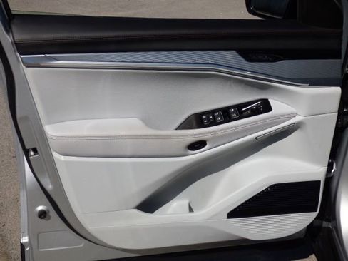 Used 2025 Jeep Wagoneer S Limited image 23