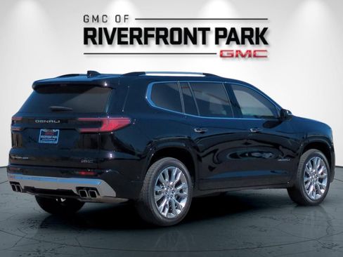 Used 2025 GMC Acadia Denali w/ Super Cruise Package AWD/4WD image 4