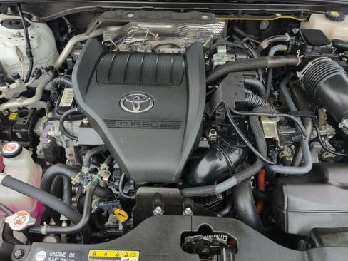 Certified 2024 Toyota Crown Platinum image 31