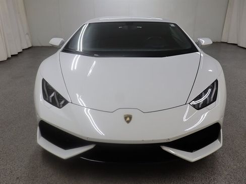 Used 2015 Lamborghini Huracan LP 610-4 AWD/4WD image 2
