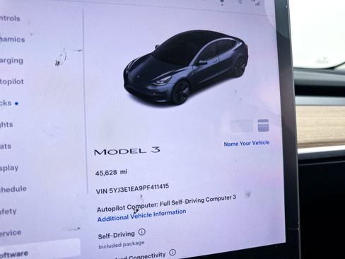 Used 2023 Tesla Model 3 Standard Range RWD image 7