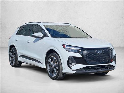 Certified 2024 Audi Q4 e-tron Premium w/ Convenience Package AWD/4WD image 3