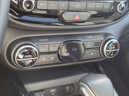 Used 2023 Kia Soul GT-Line w/ GT-Line Technology Package FWD image 27