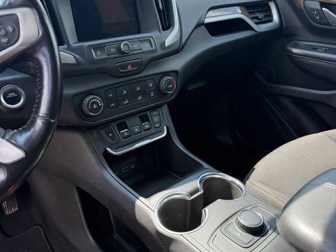 Used 2018 GMC Terrain SLE FWD image 18