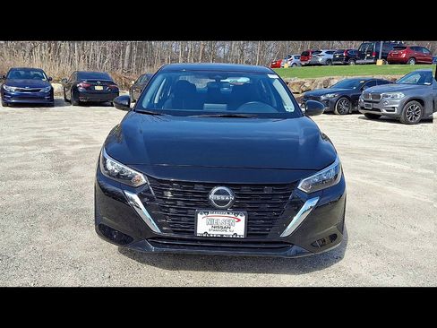 Certified 2025 Nissan Sentra SV FWD image 3
