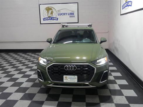 Used 2021 Audi Q5 e Premium Plus w/ Premium Plus Package AWD/4WD image 3
