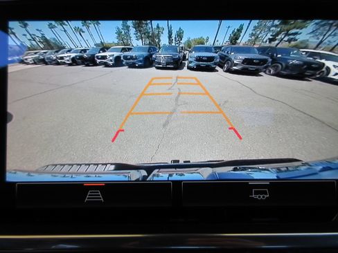 Used 2025 GMC Sierra 1500 SLT RWD image 20