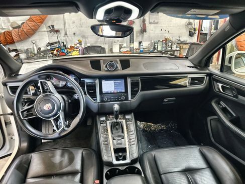 Used 2017 Porsche Macan S AWD/4WD image 24