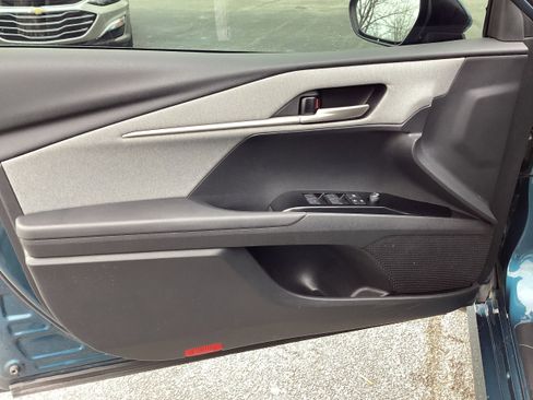 Used 2025 Toyota Camry LE image 14