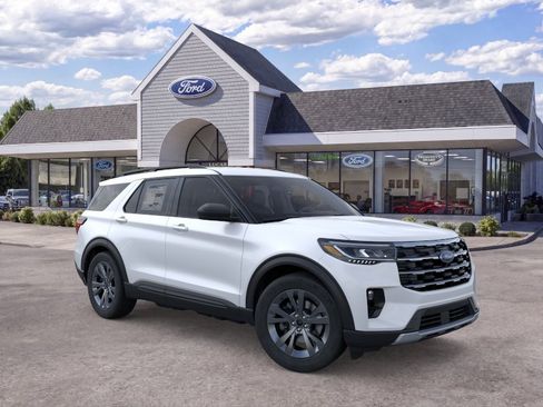 New 2026 Ford Explorer Active w/ Active Comfort Package AWD/4WD image 7