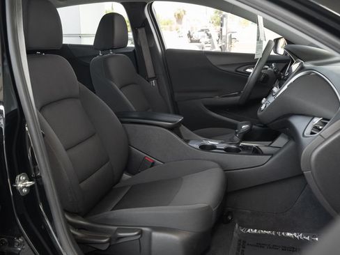Used 2023 Chevrolet Malibu LT FWD image 39
