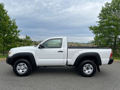Used 2014 Toyota Tacoma 4x4 Regular Cab image 6