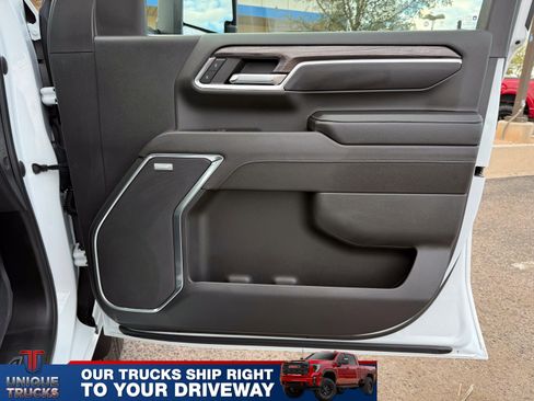 Used 2024 Chevrolet Silverado 3500 LTZ w/ LTZ Plus Package image 29