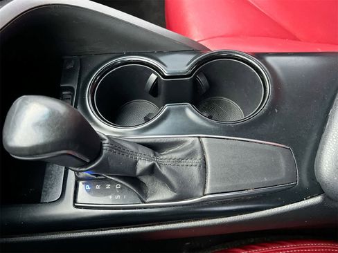 Used 2019 Toyota Camry SE image 31