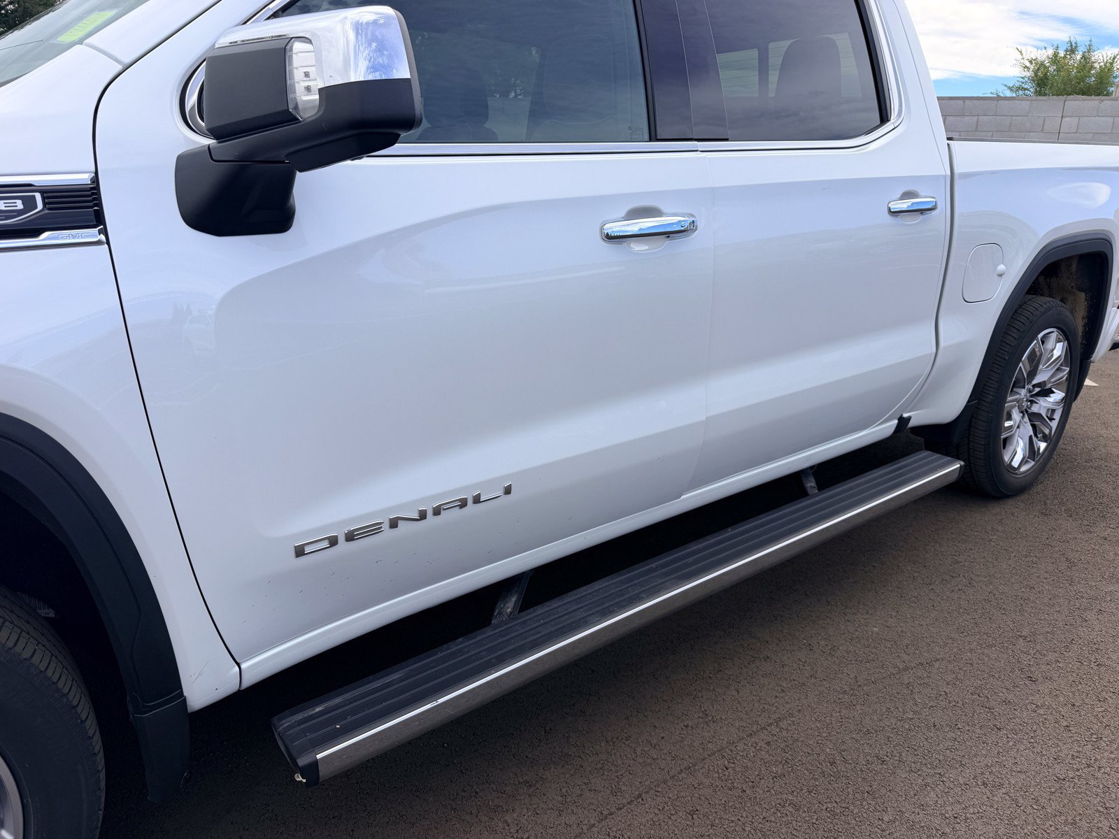 Used 2024 GMC Sierra 1500 Denali AWD/4WD image 11