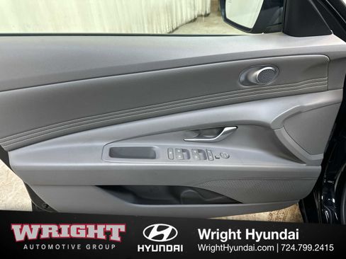 Certified 2023 Hyundai Elantra SEL w/ Convenience Package image 9