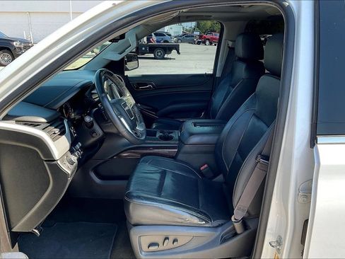 Used 2017 GMC Yukon SLT w/ Premium Edition AWD/4WD image 23