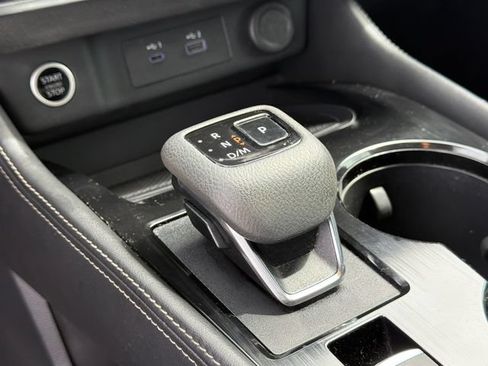 Used 2023 Nissan Rogue SL w/ SL Premium Package FWD image 34