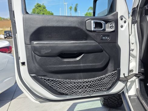 Used 2020 Jeep Gladiator Rubicon w/ Dual Top Group AWD/4WD image 20