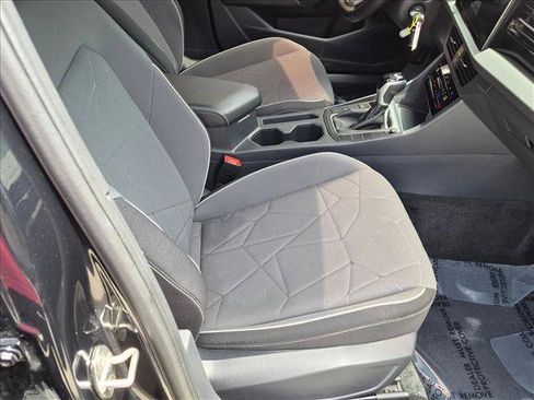 Used 2025 Volkswagen Jetta Sport FWD image 19