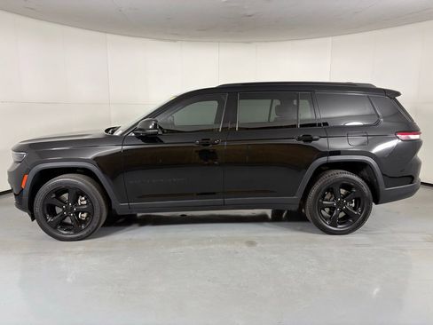 Used 2023 Jeep Grand Cherokee L Laredo AWD/4WD image 5