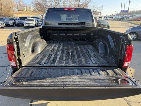 Used 2017 RAM 1500 Express image 7