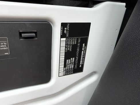 Used 2023 Mercedes-Benz Sprinter 3500 image 19