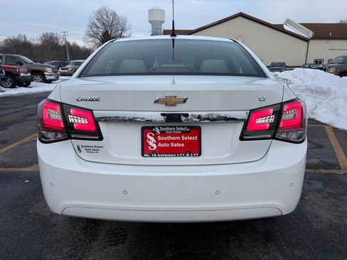 Used 2011 Chevrolet Cruze LT image 7