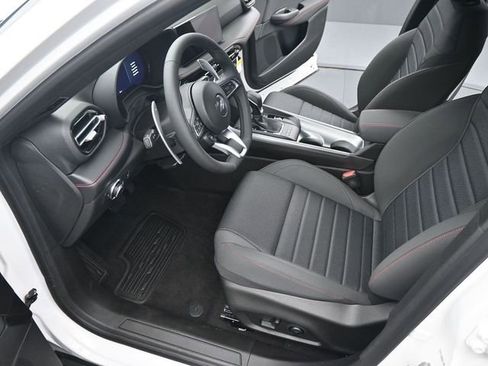 New 2025 Dodge Hornet R/T image 10