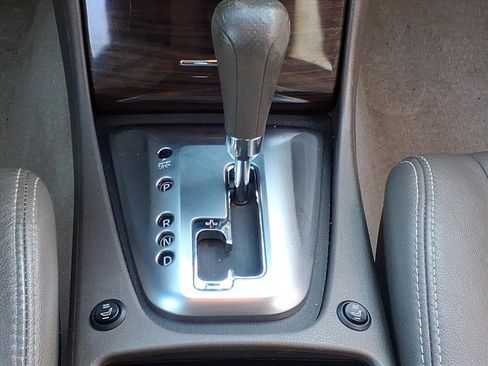 Used 2010 Nissan Altima 2.5 S w/ Convenience Pkg image 7