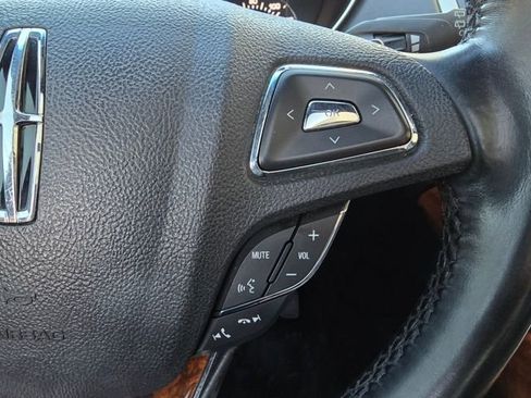 Used 2018 Lincoln MKX Reserve image 24