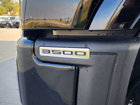 Used 2024 GMC Sierra 3500 Denali w/ Denali Reserve Package image 12