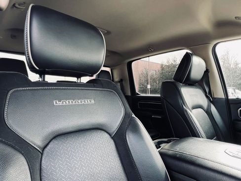 Used 2019 RAM 1500 Laramie image 25
